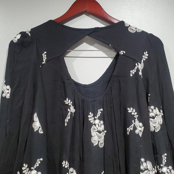 Altar'd State Womens Black Long-Sleeved A-Line Dress White Embroidered Boho Sz S - Picture 9 of 12